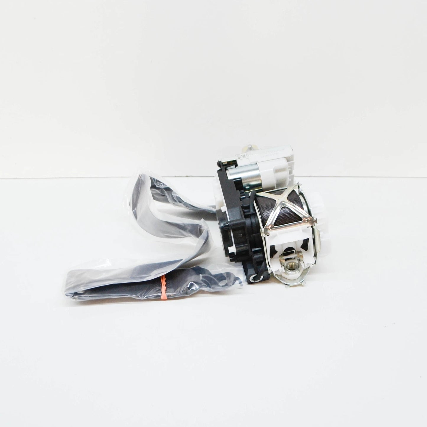 NEW MERCEDES-BENZ GLE W166 FRONT LEFT SEAT BELT A16686013008T44 ORIGINAL