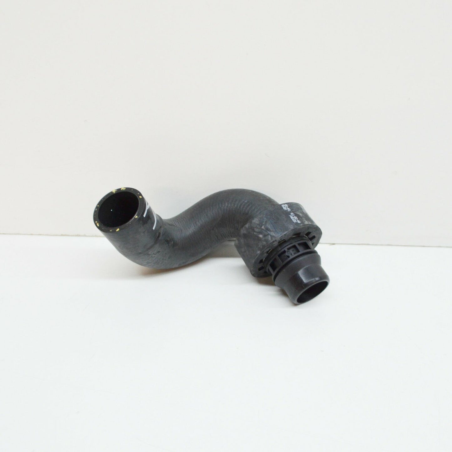 NEW VOLKSWAGEN TRANSPORTER T6 COOLANT HOSE 7E0122051E ORIGINAL