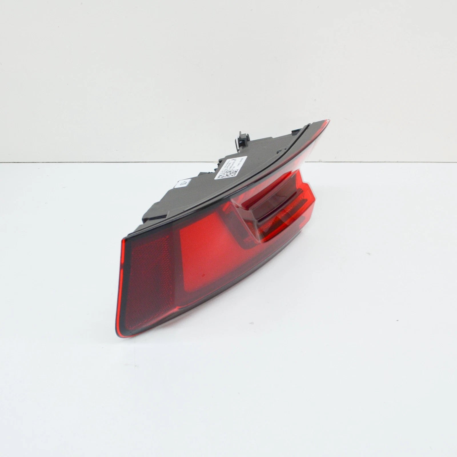 NEW AUDI A5 8W6 REAR RIGHT TAILLIGHT 8W6945092L ORIGINAL