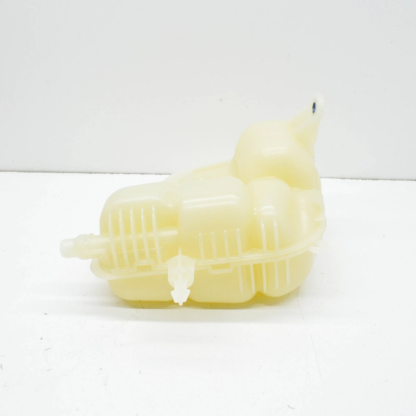 NEW BMW 1 F40 ENGINE COOLANT EXPANSION TANK 17138687503 ORIGINAL