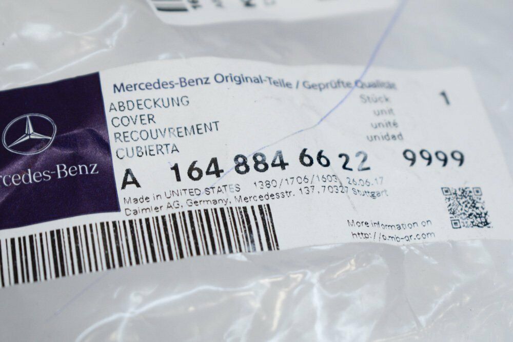 NEW MERCEDES BENZ GL W164 FRONT BUMPER TOW HOOK COVER A1648846622 9999 ORIGINAL