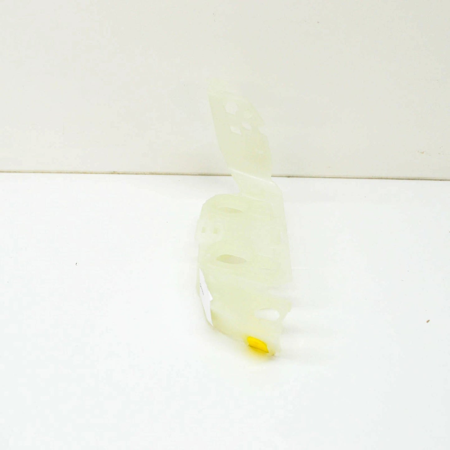 NEW AUDI A5 8W6 FRONT RIGHT BUMPER BRACKET GUIDE 8W6807284A ORIGINAL