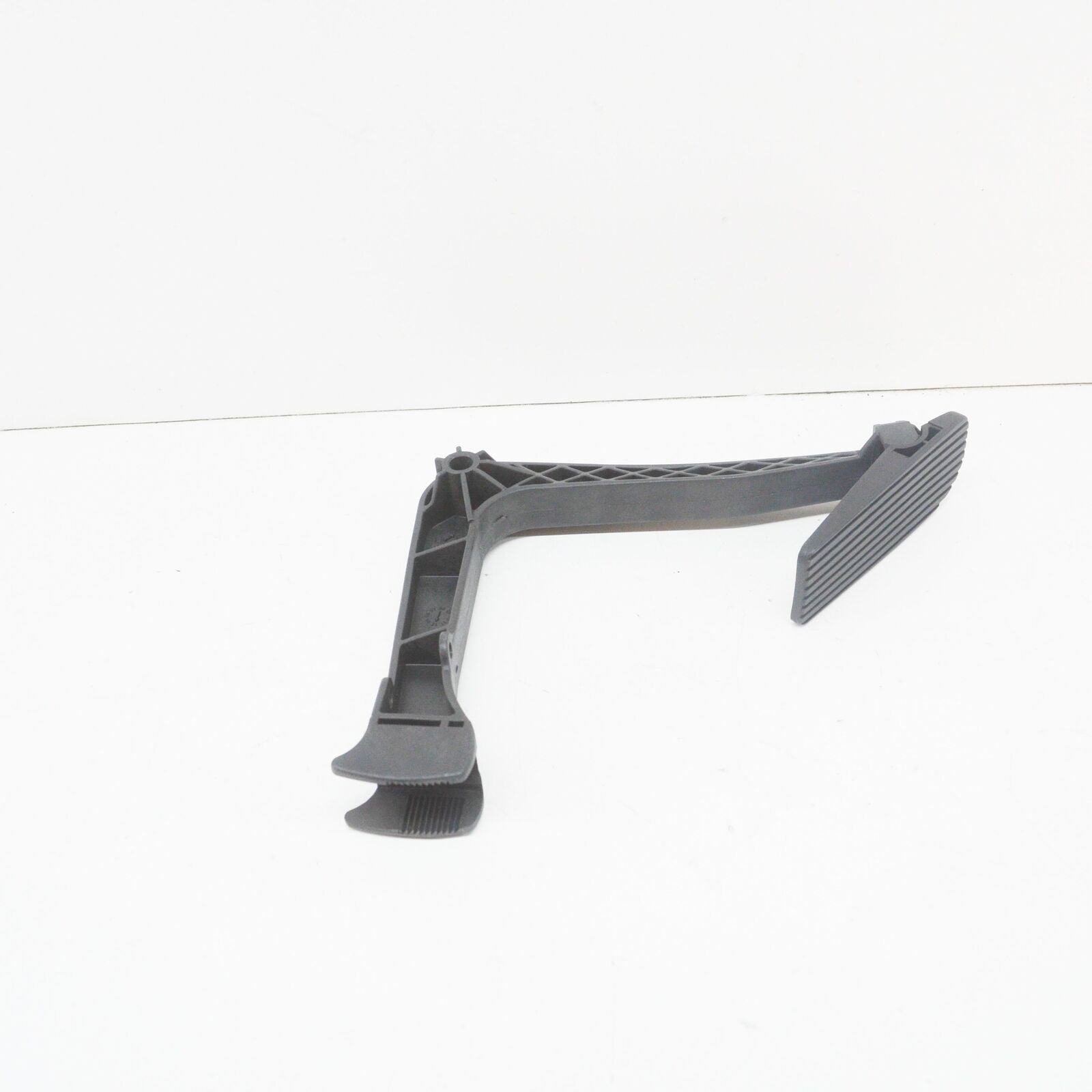 NEW MERCEDES-BENZ VITO 638 ACCELERATOR PEDAL A9013000304 ORIGINAL