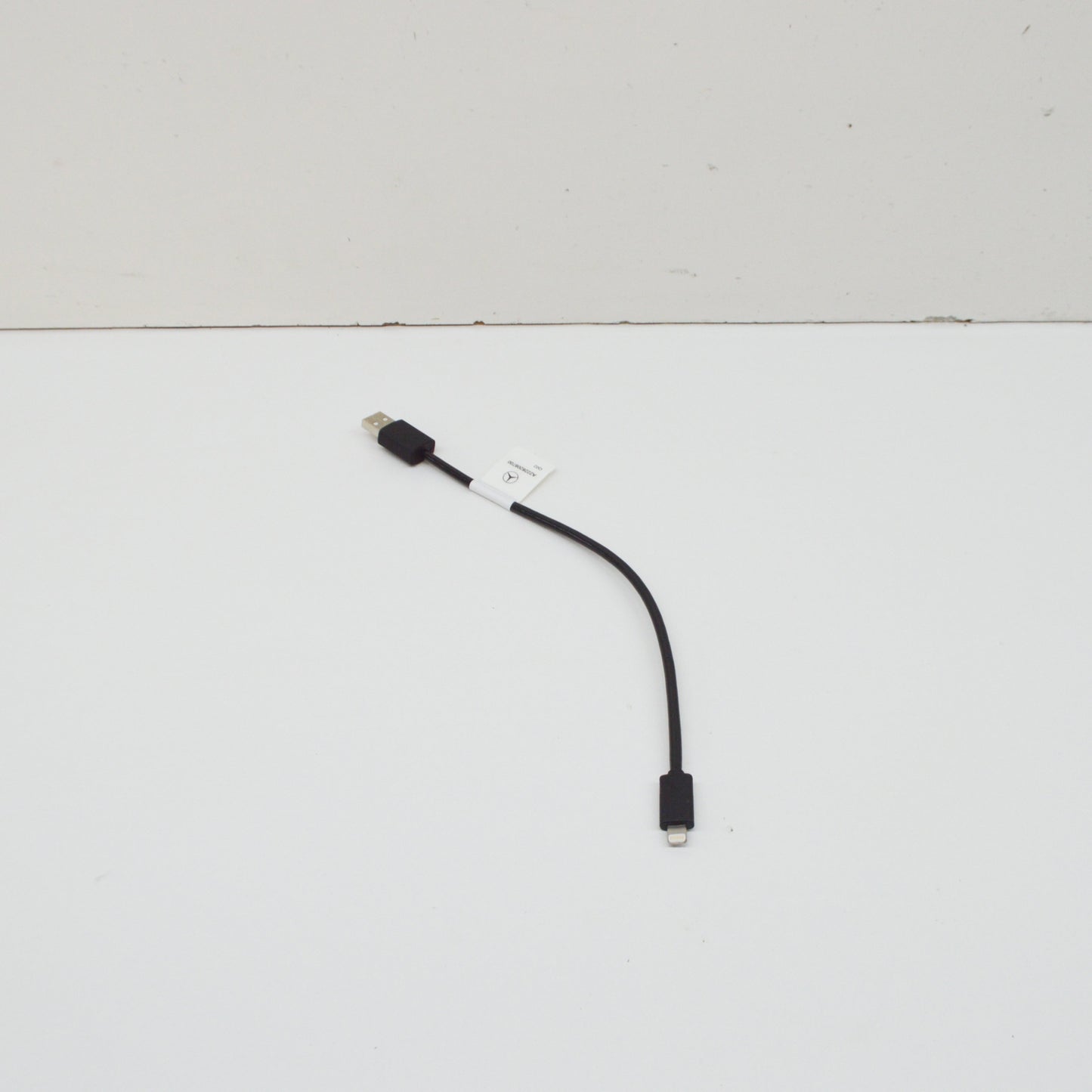 NEW MERCEDES-BENZ E W213 MEDIA INTERFACE USB ELECTRIC LINE A2228208700 ORIGINAL