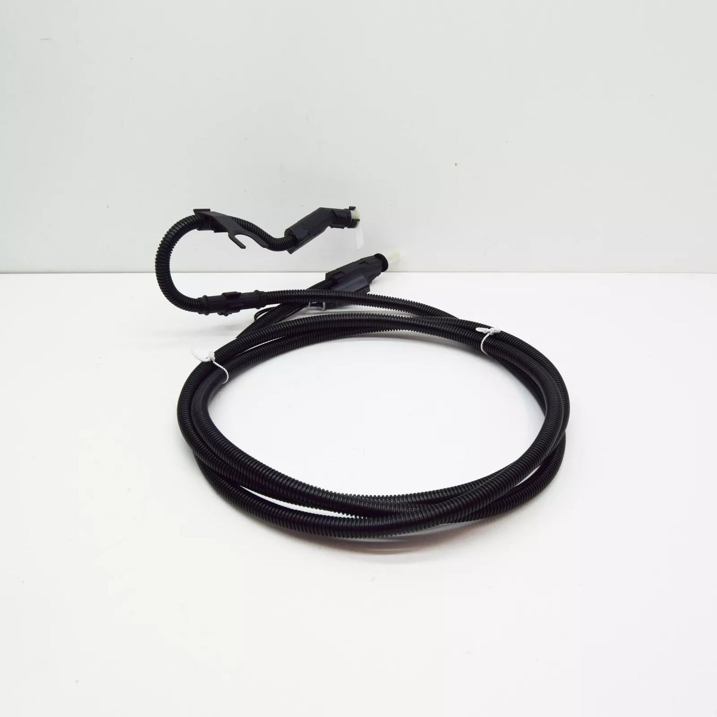 NEW VW PASSAT B8 3G REDUCING AGENT INJECTOR METERING LINE 3Q0131984AD ORIGINAL