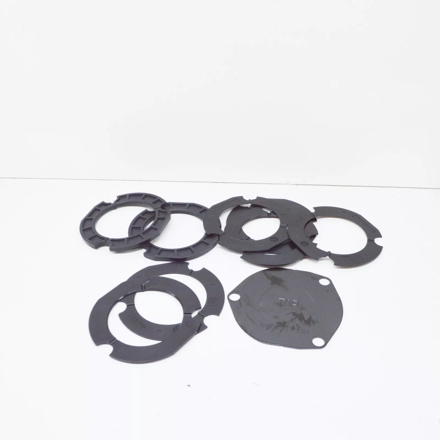 NEW MERCEDES-BENZ ML W166 GLE FRONT STRUT RETAINER MOUNT KIT A1663200326