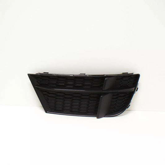 NEW AUDI A3 8V FRONT BUMPER RIGHT SIDE GRILLE 8V3807682NESM