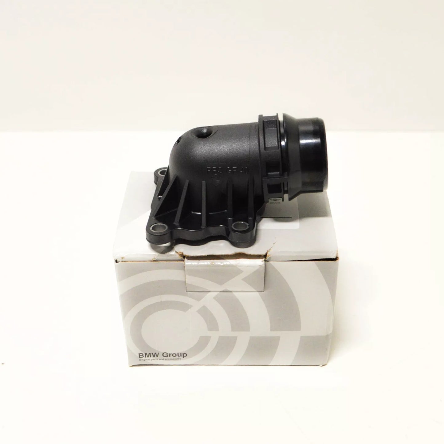 NEW BMW 3 E90 THERMOSTAT HOUSING 11517823193 7823193 ORIGINAL