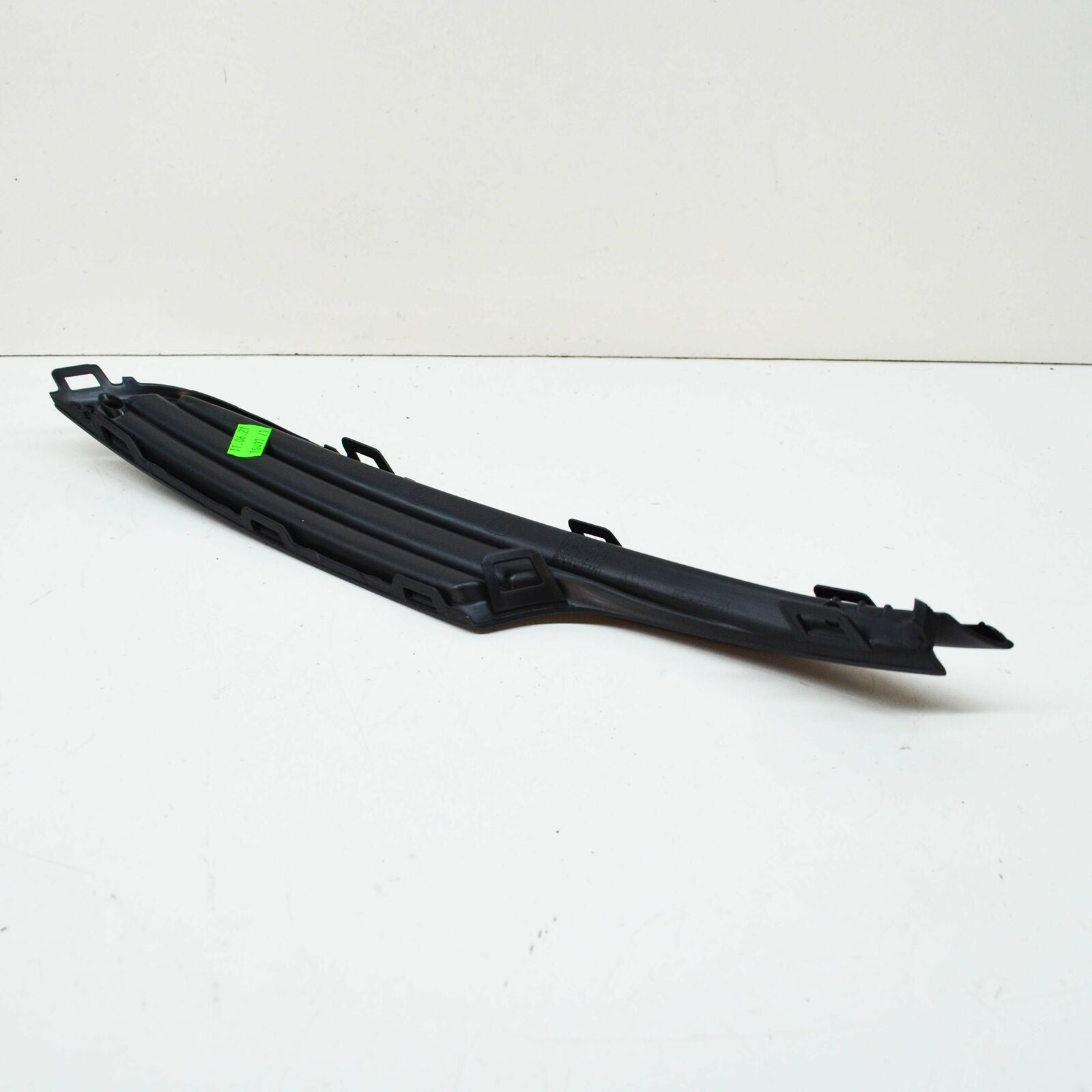 NEW VW GOLF MK7 FRONT BUMPER RIGHT VENT GRILLE 5G08536669B9 ORIGINAL