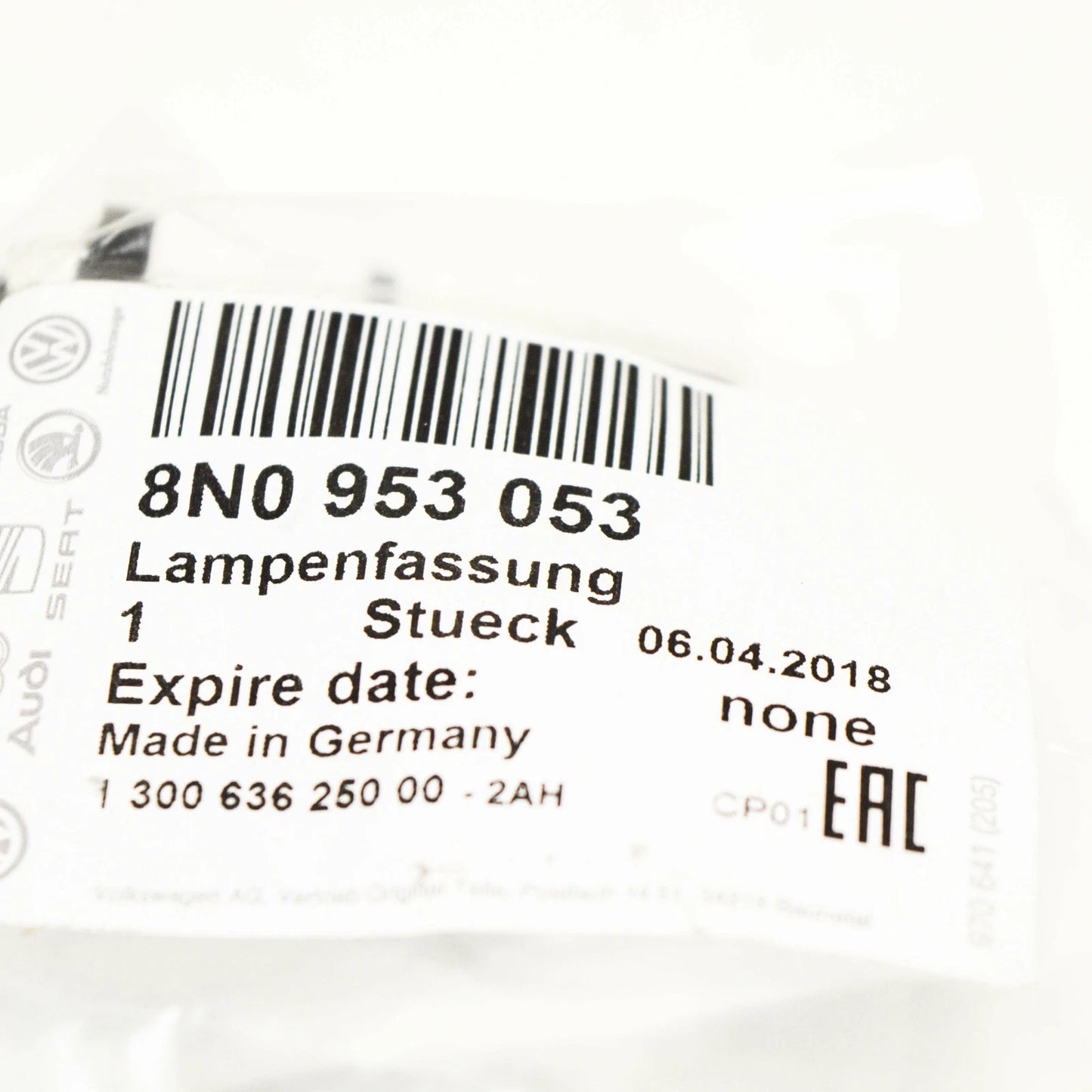 NEW VOLKSWAGEN GOLF MK7 FRONT TURN SIGNAL BULB SOCKET 8N0953053