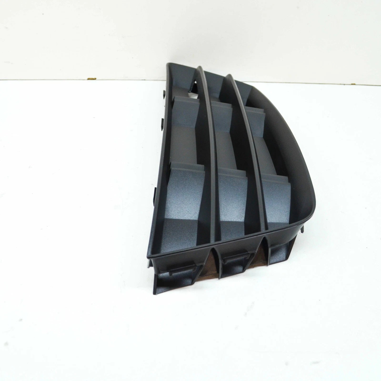 NEW AUDI A4 B9 FRONT BUMPER LEFT VENT GRILLE 8W0807681B9B9