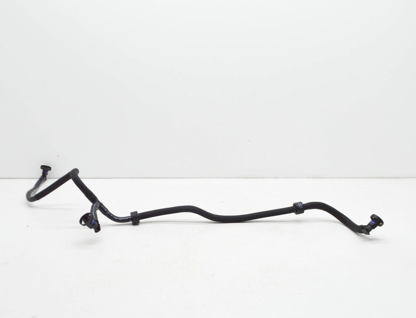 NEW BMW M5 F10 FUEL TANK BREATHER LINE 13907847238 ORIGINAL