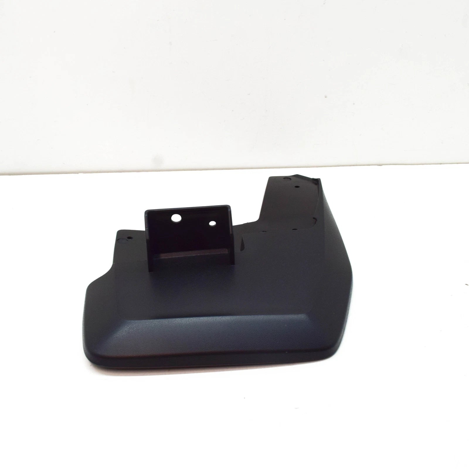 NEW VOLKSWAGEN CRAFTER SZ FRONT RIGHT MUDGUARD FLAP 7C0821810 ORIGINAL