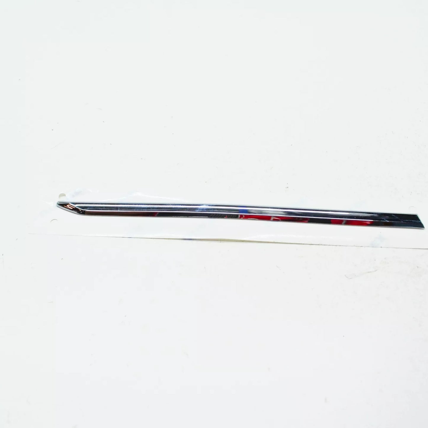 NEW VW PASSAT ALLTRACK B8 R-LINE FRONT RIGHT WING EMBLEM 561853688M2ZZ