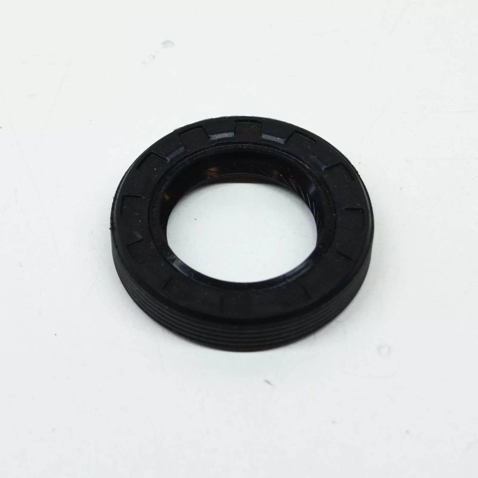 NEW AUDI A4 B7 MANUAL TRANSMISSION RADIAL SHAFT SEAL 012311113B ORIGINAL