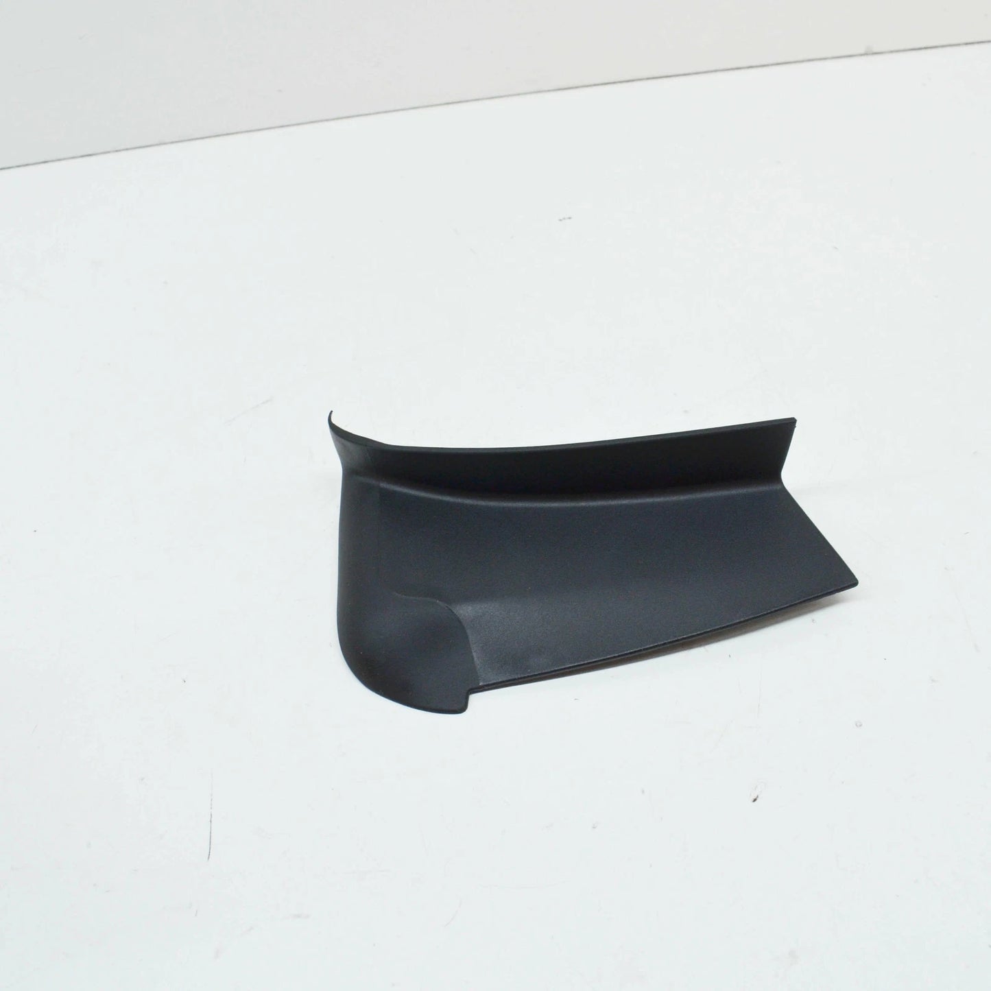 NEW AUDI A3 8V REAR LEFT OUTER TAIL LIGHT 8V5945253B ORIGINAL