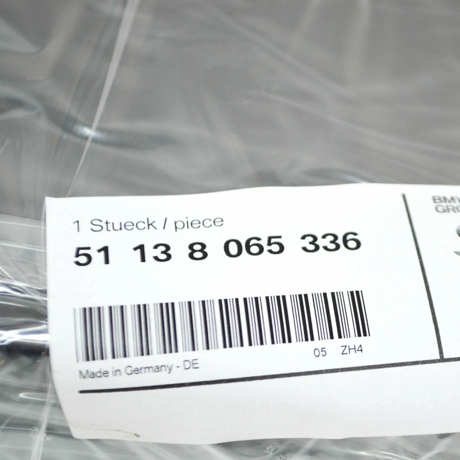 NEW BMW M5 F90 FRONT MBUMPER LICENSE PLATE HOLDER 51138065336 ORIGINAL