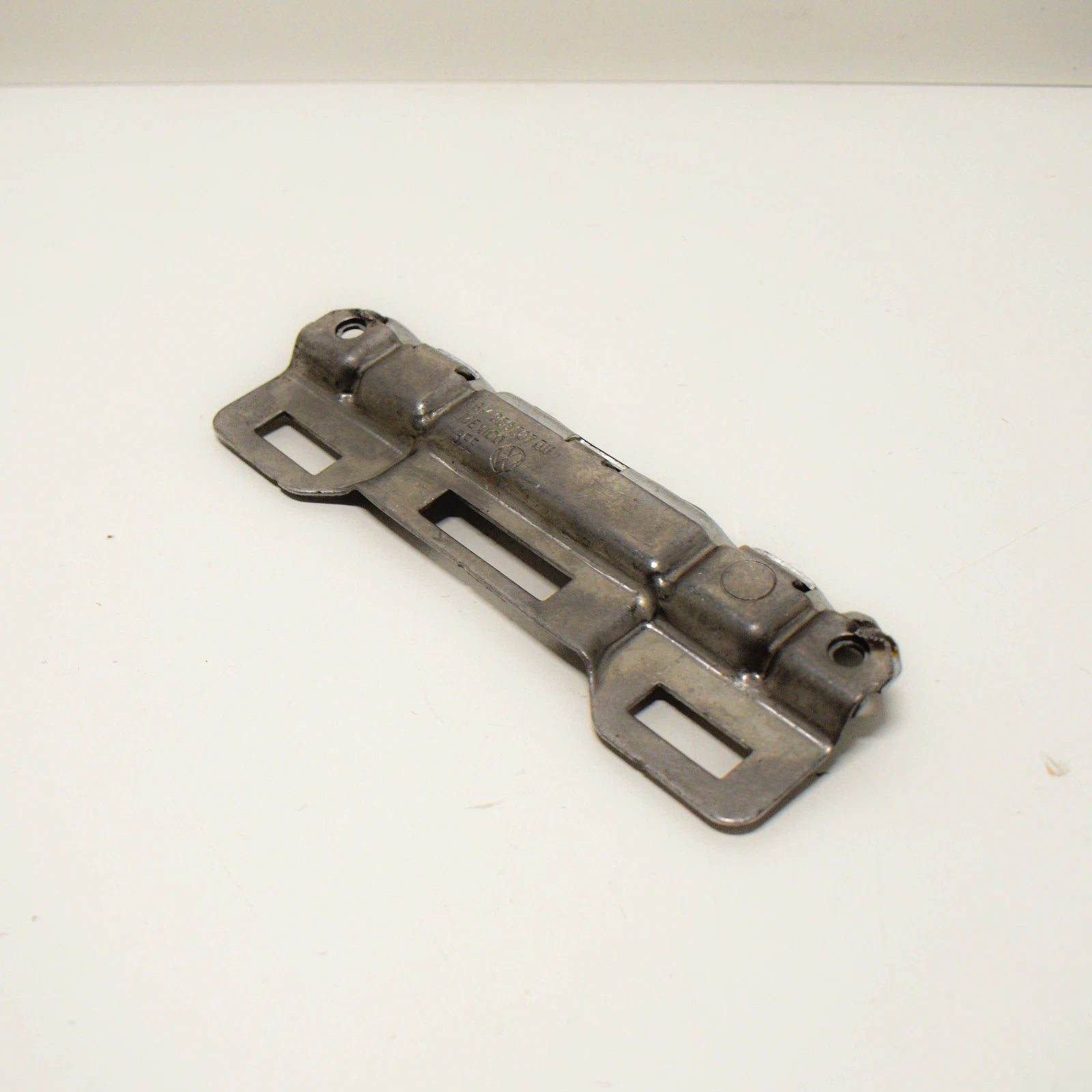 NEW VOLKSWAGEN GOLF MK7 GRAB HANDLE BRACKET X4 5GM858687D ORIGINAL