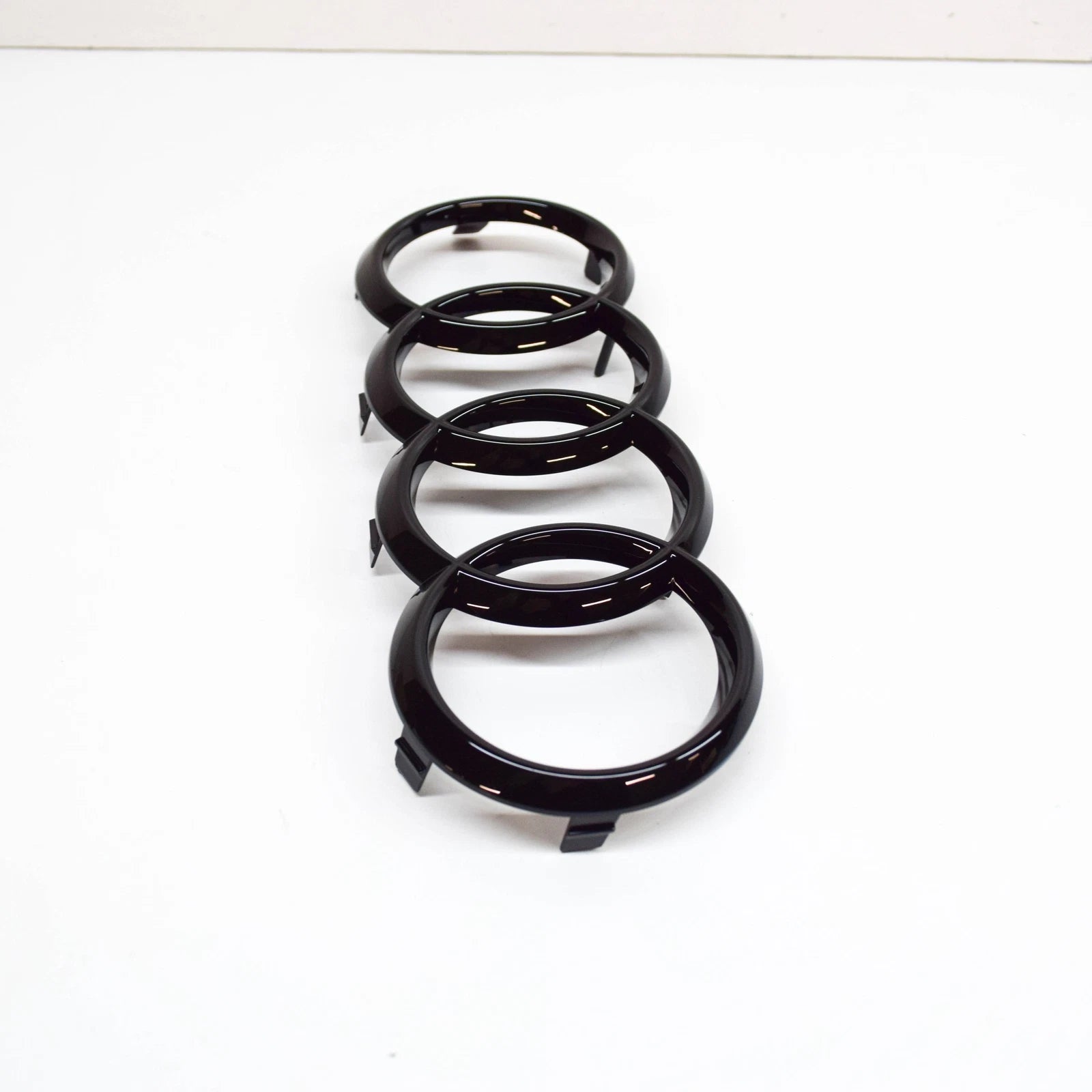 NEW AUDI A4 B9 FRONT RADIATOR GRILLE EMBLEM BADGE 8J0853605BT94