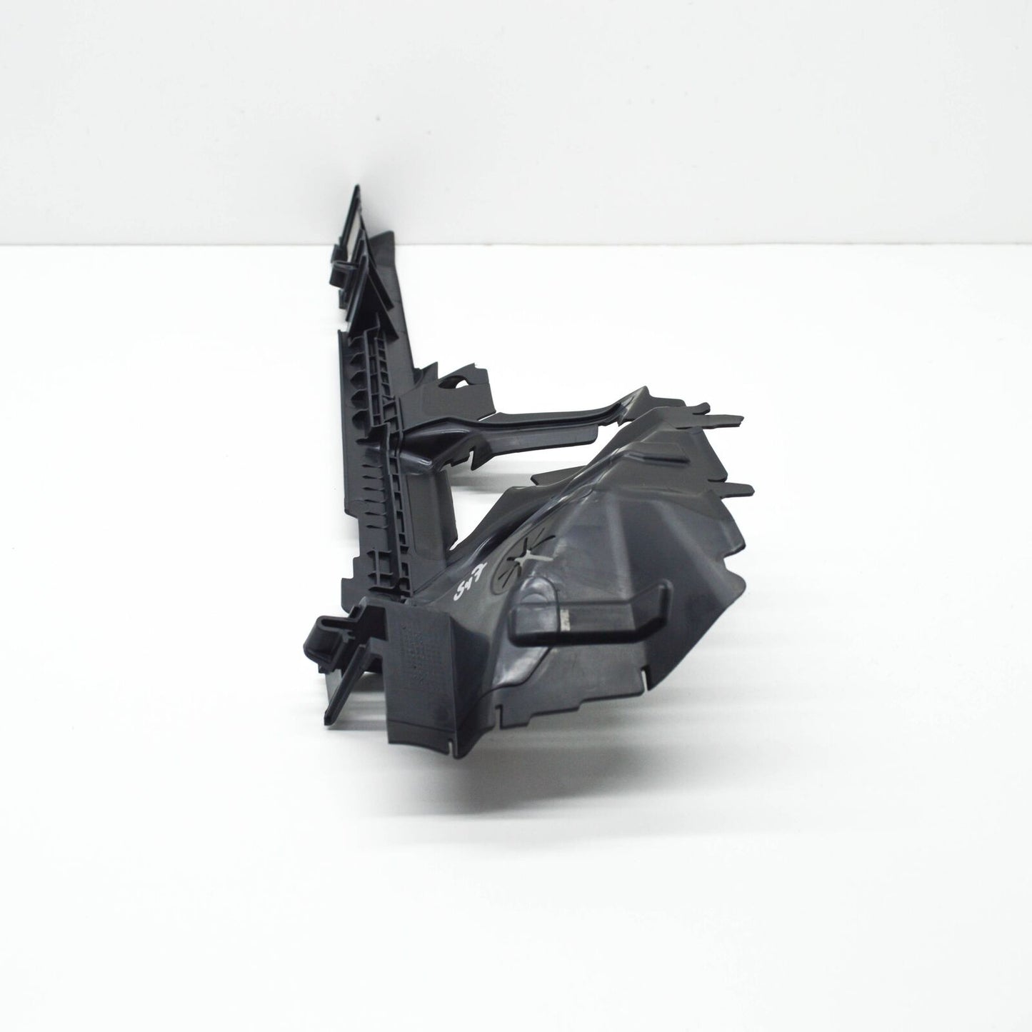 NEW VOLKSWAGEN JETTA MK7 A7 LEFT RADIATOR AIR GUIDE 17A121283K ORIGINAL