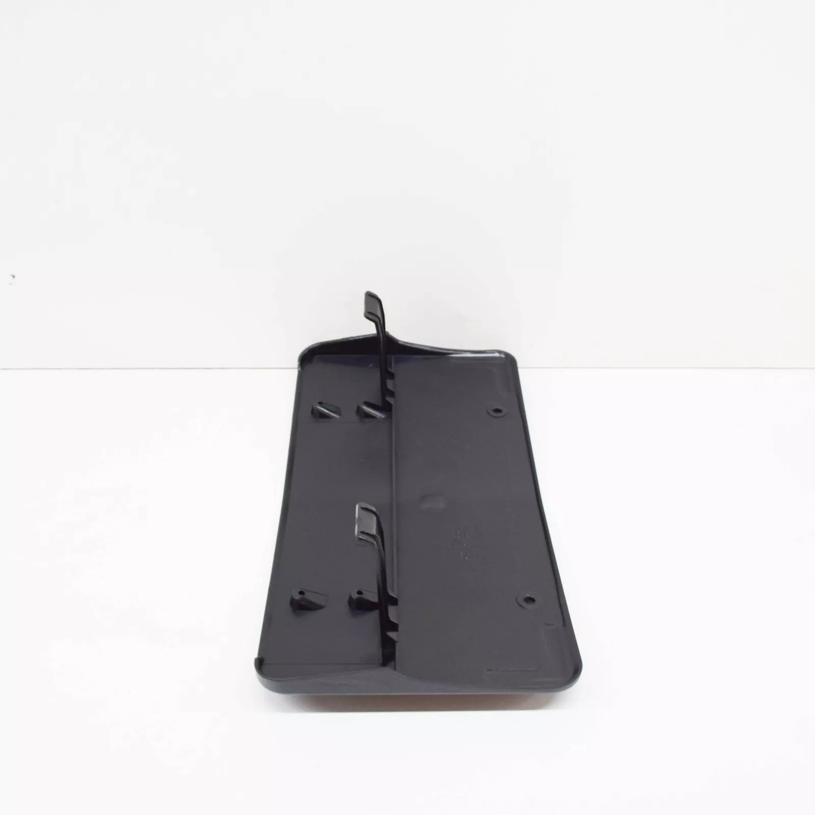 NEW MERCEDES-BENZ SL R230 FRONT LICENSE PLATE MOLDING A23088504819051