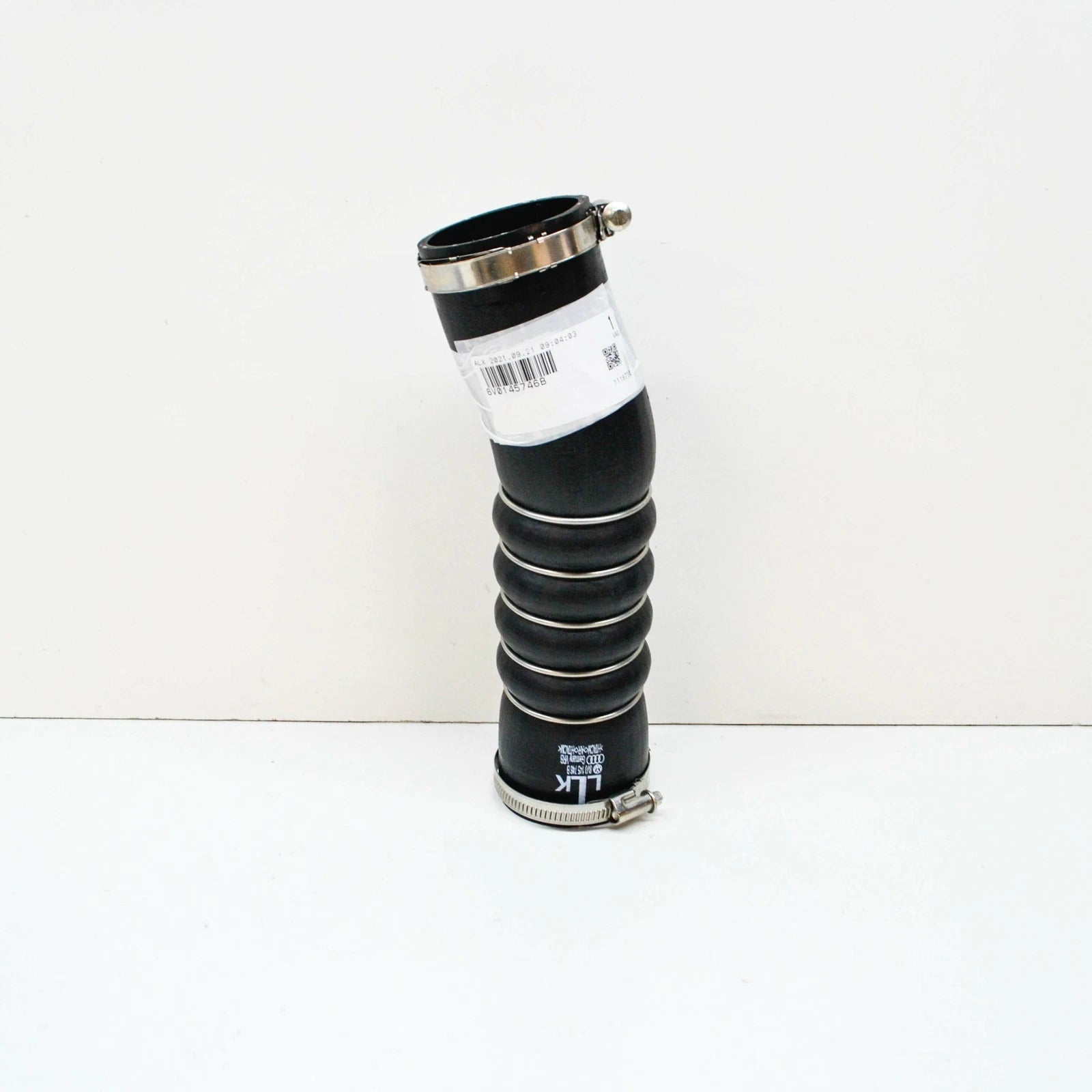 NEW AUDI Q3 SQ3 F3 RIGHT SIDE INTERCOOLER HOSE 8V0145746B ORIGINAL