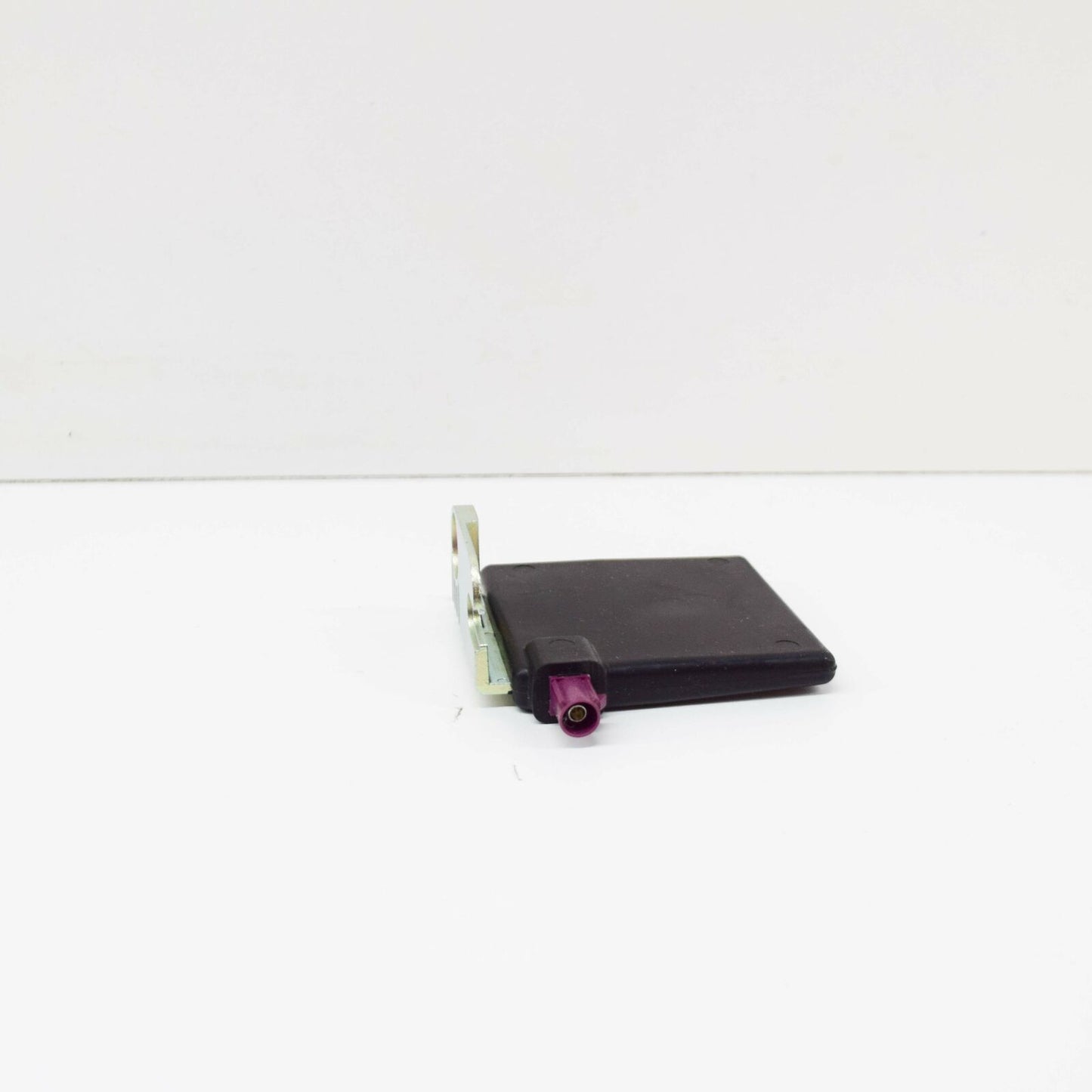 NEW VOLKSWAGEN TOUAREG MK3 CR GSM AERIAL 2GA035534 ORIGINAL