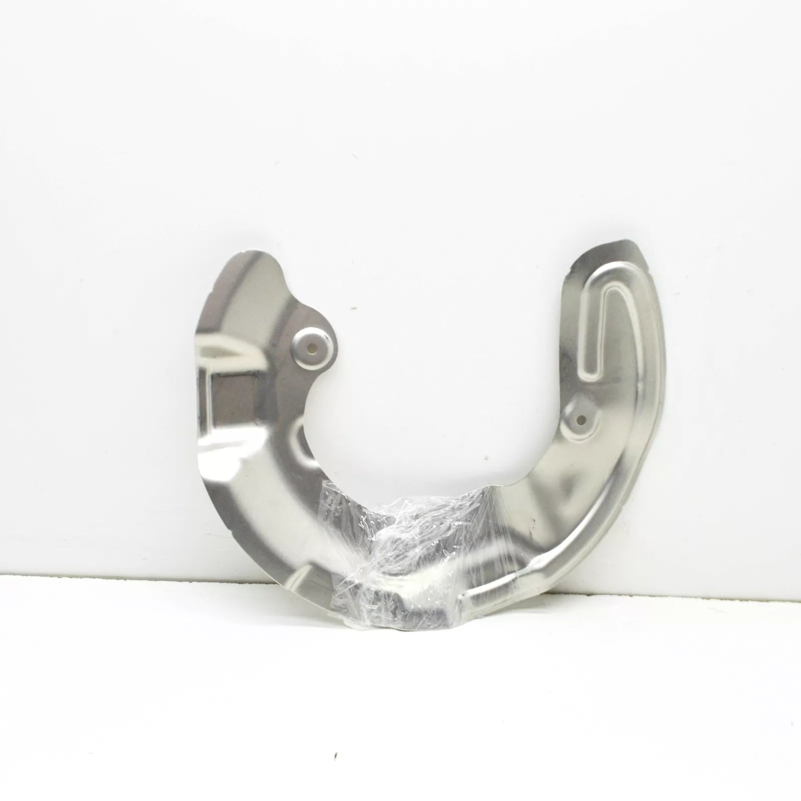 NEW BMW 1 F40 FRONT RIGHT BRAKE DISC PROTECTION 34106869780 ORIGINAL