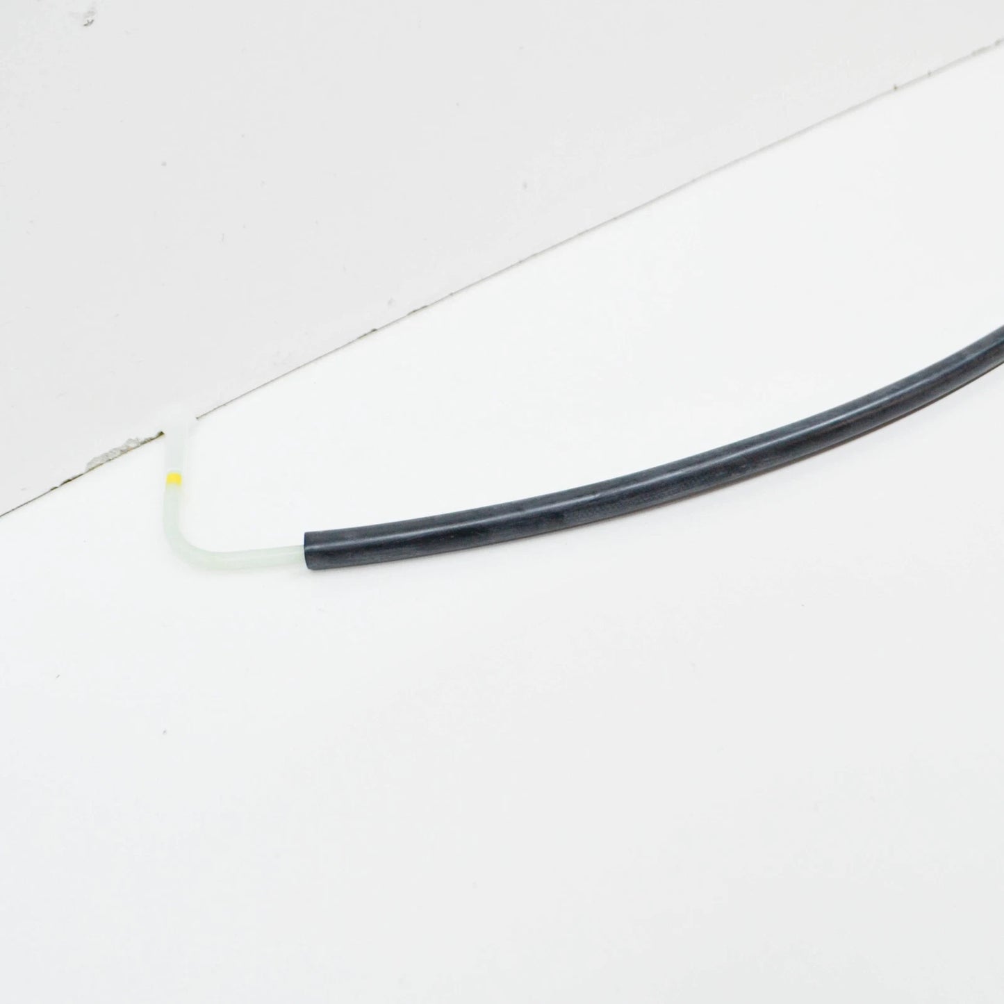 NEW MERCEDES-BENZ E W211 REAR AXLE RIGHT DISTRIBUTOR LINE A2113200953