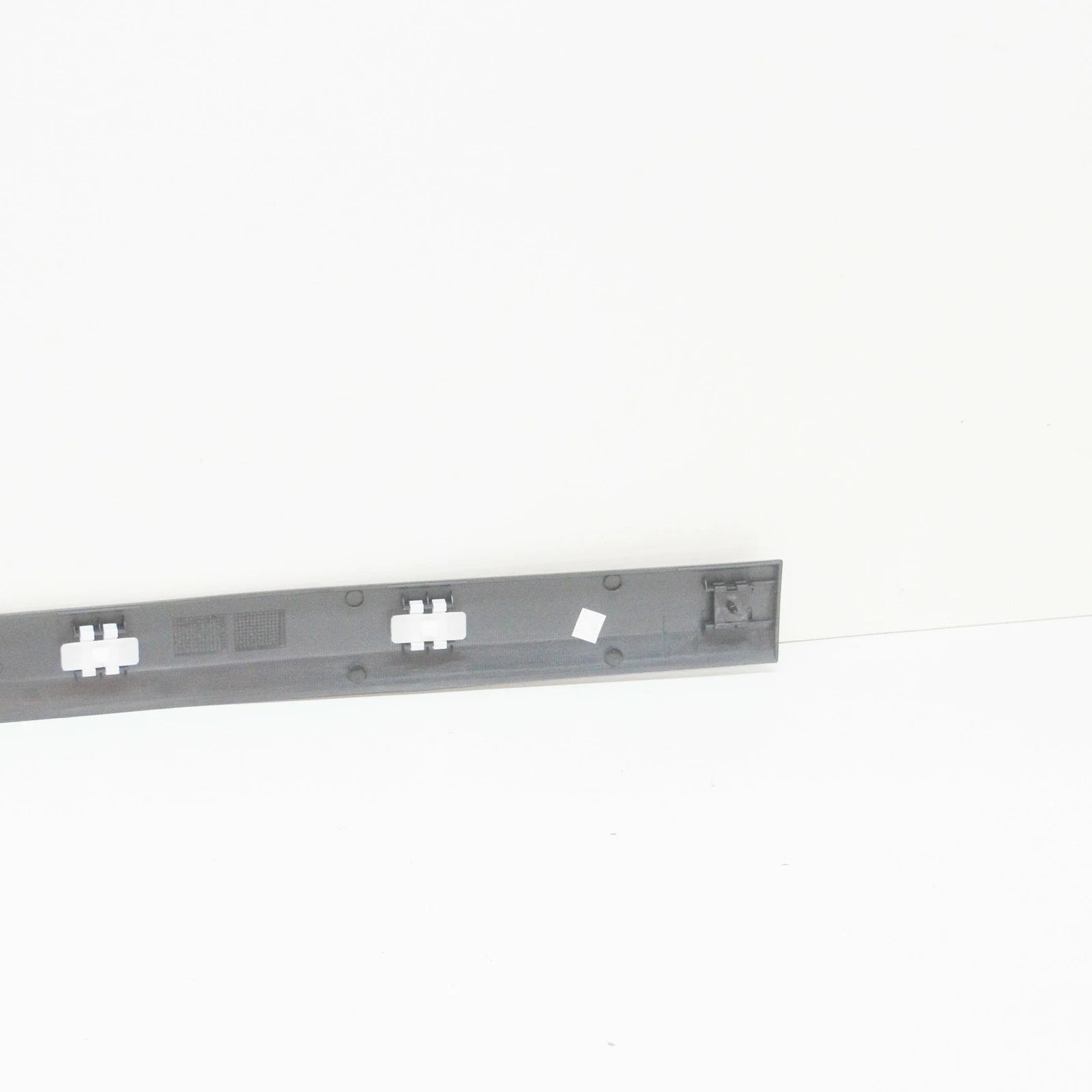 NEW MB VITO W639 RIGHT SLIDING DOOR PROTECTIVE STRIP A63969011629B51