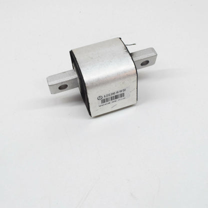 NEW MERCEDES-BENZ E W212 REAR ENGINE SUPPORT A2122401618