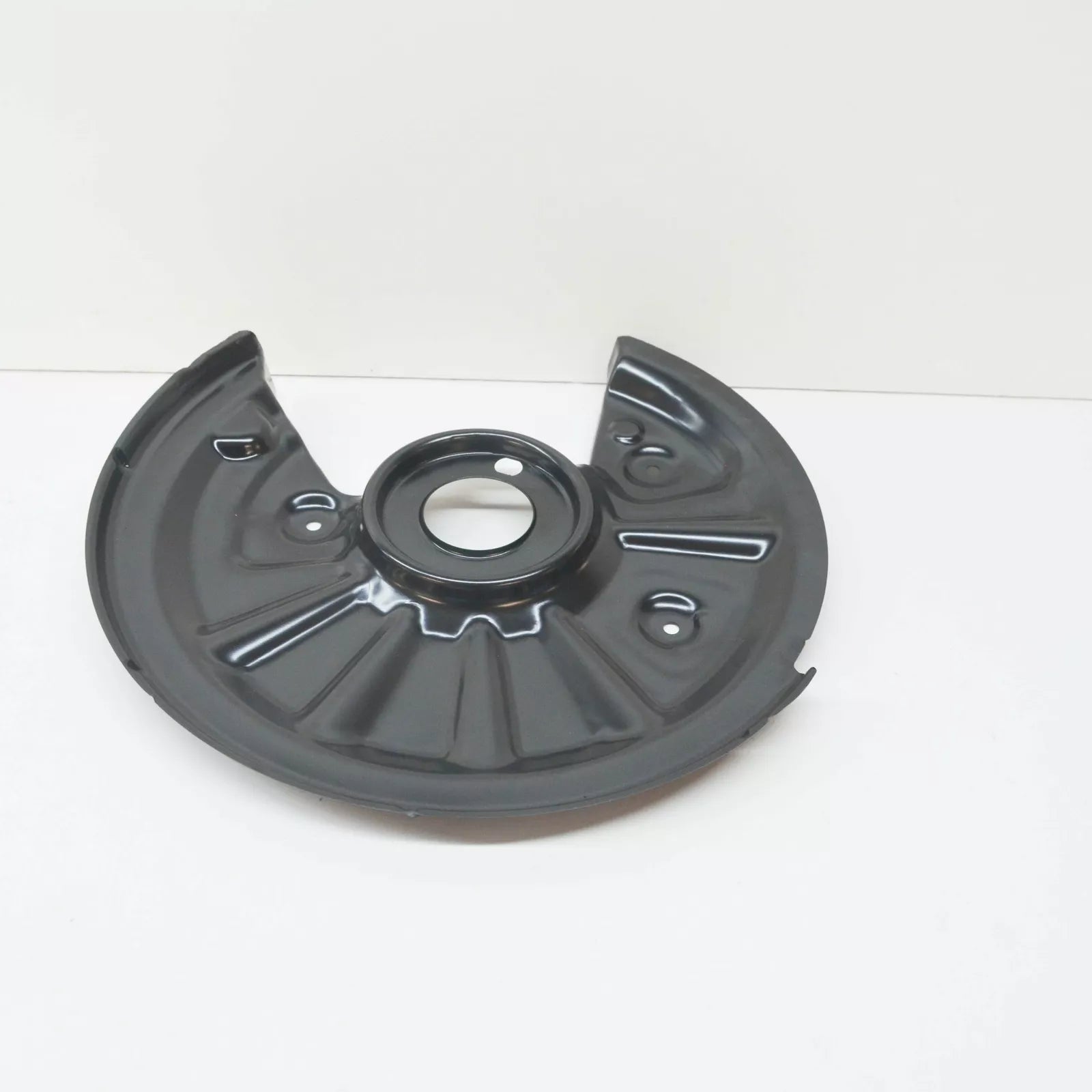 NEW VW GOLF MK7 REAR RIGHT BRAKE DISC PROTECTION COVER PLATE 5Q0615612T