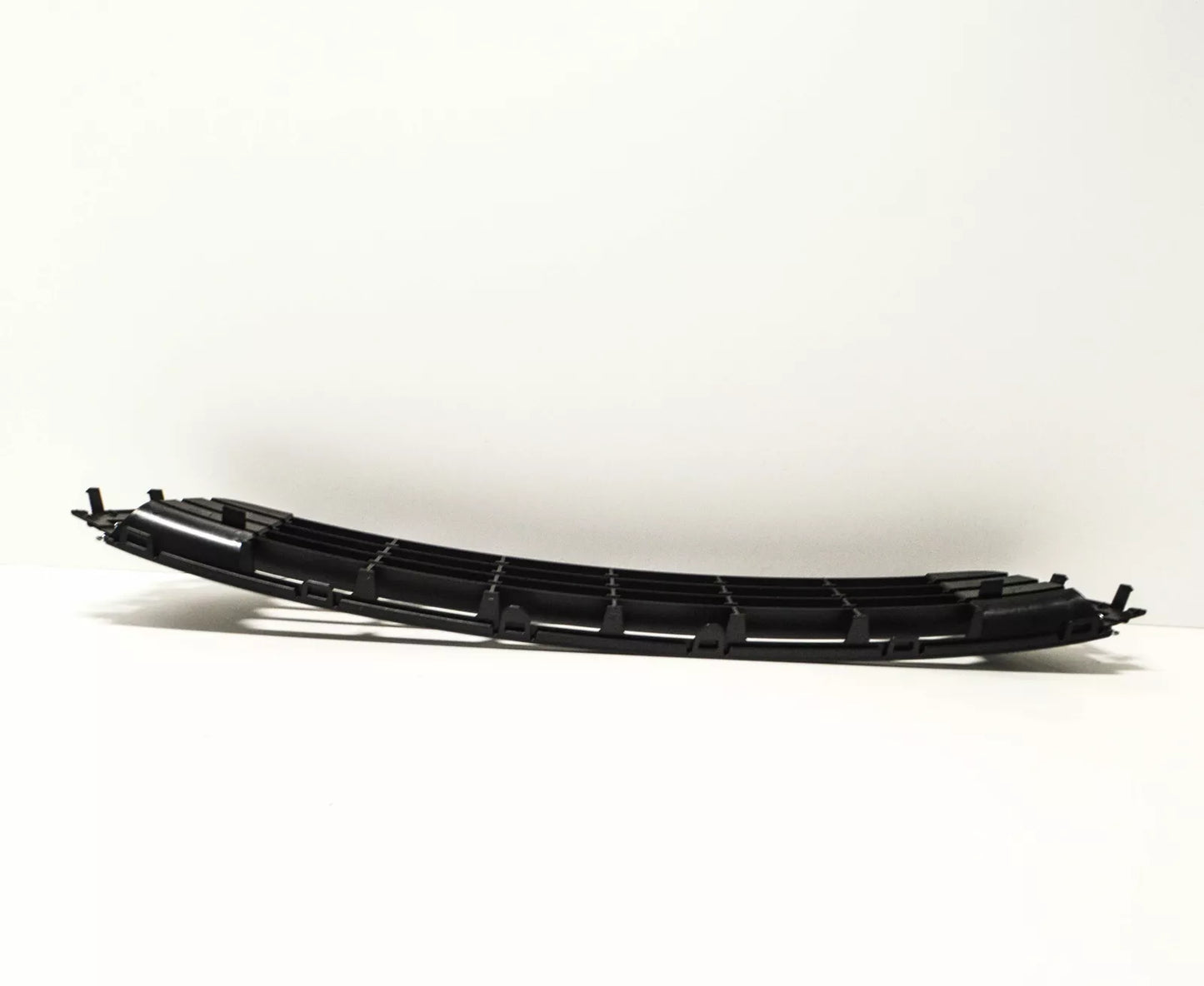 NEW VOLKSWAGEN EOS FRONT BUMPER LOWER GRILLE 1Q0853671DRYP ORIGINAL