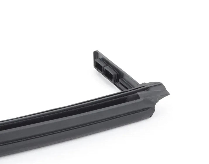 NEW BMW I3 I01 RIGHT DOOR B-PILLAR SEAL 51767277060 7277060 ORIGINAL
