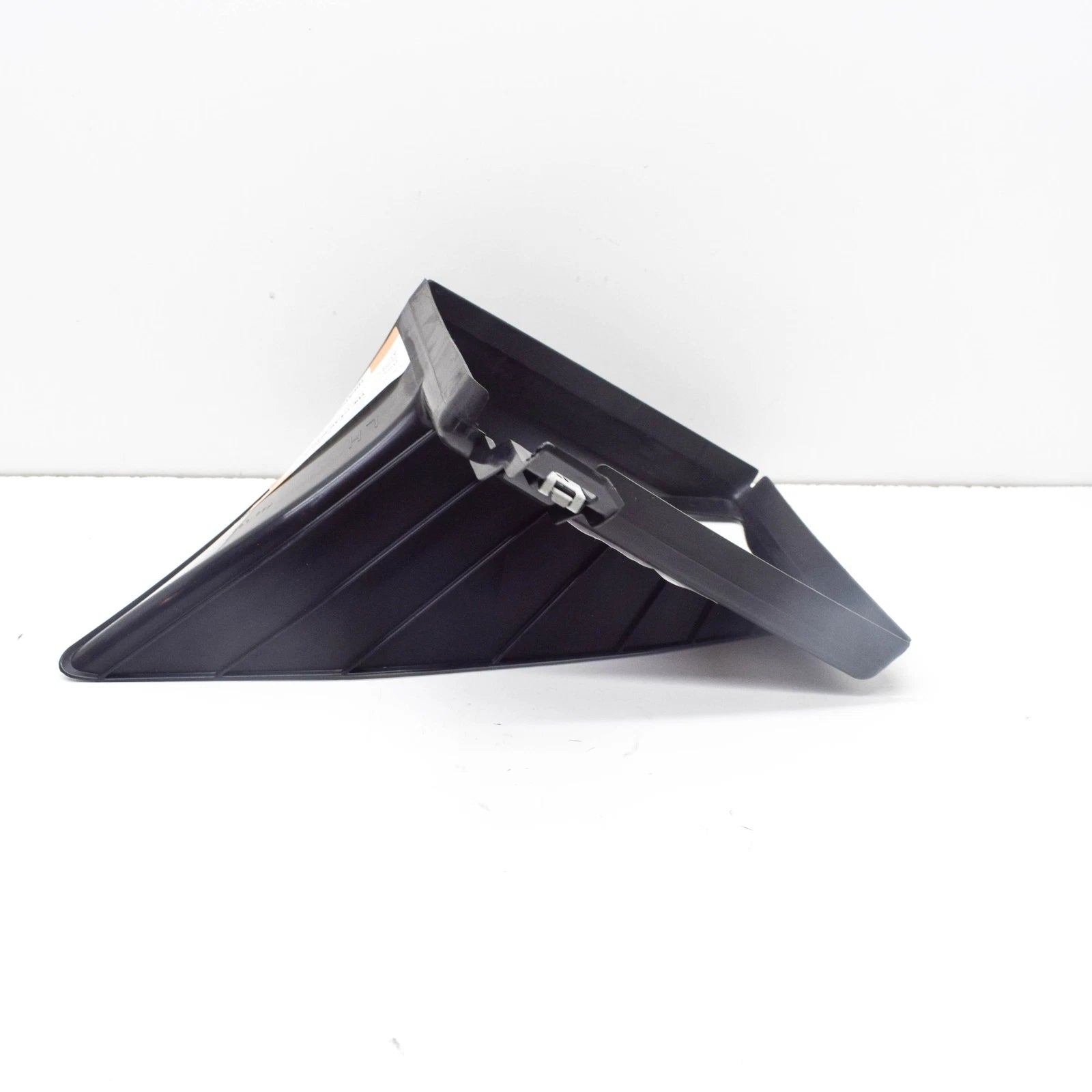 NEW BMW M5 F90 LEFT RADIATOR AIR DUCT 51748080573 ORIGINAL