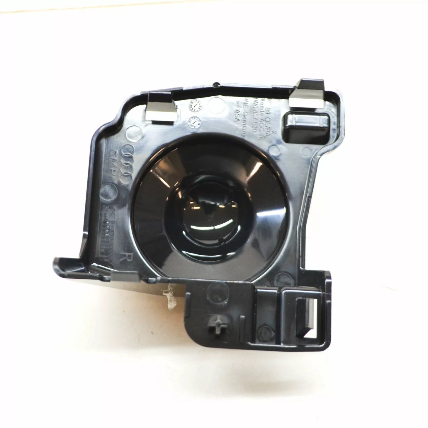 NEW AUDI A4 B9 FRONT BUMPER OUTER GRILLE HOLE COVER RIGHT TRIM 8W0807820