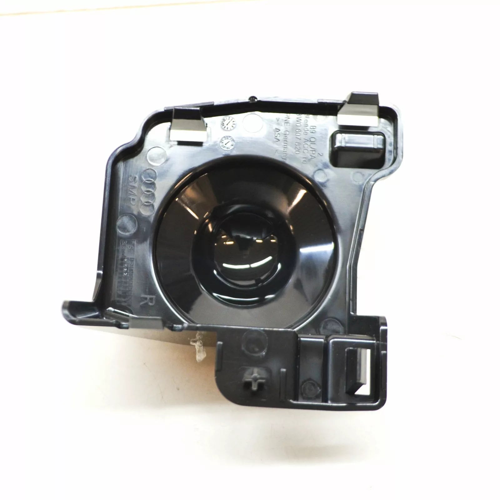 NEW AUDI A4 B9 FRONT BUMPER OUTER GRILLE HOLE COVER RIGHT TRIM 8W0807820