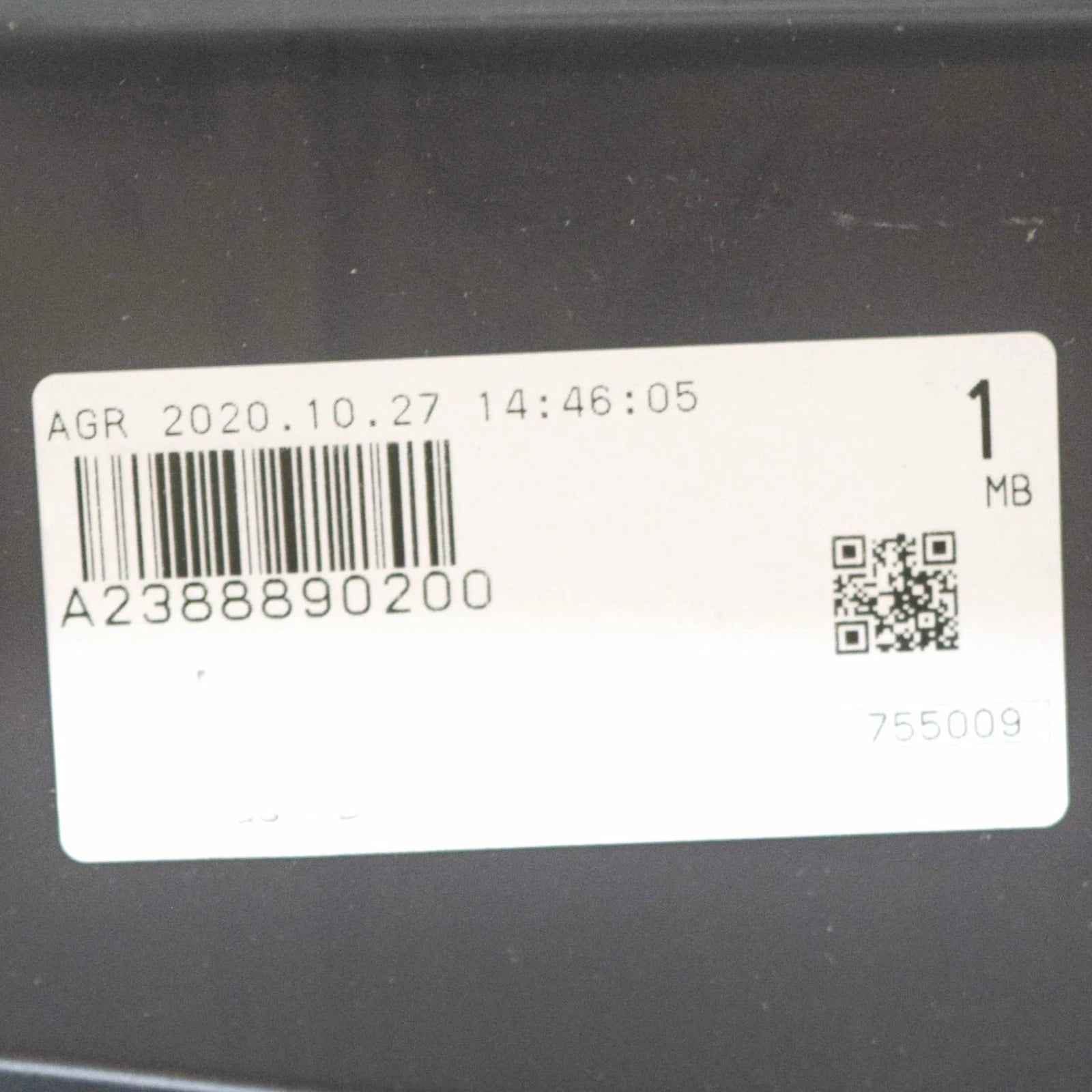 NEW MERCEDES-BENZ E COUPE C238 FRONT RIGHT WING CAP COVER A2388890200 ORIGINAL