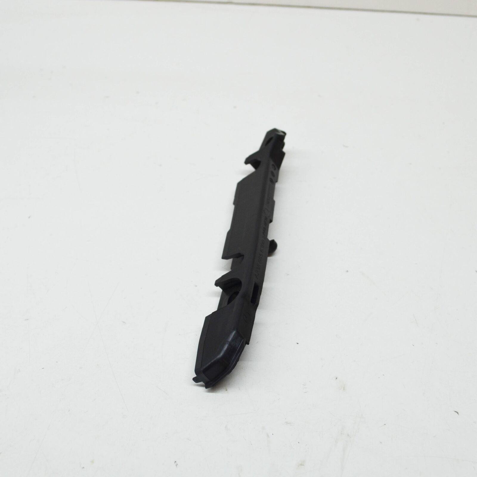 NEW MB E C238 FRONT BUMPER LEFT WHEEL ARCH MOUNTING RAIL A2388856300 ORIGINAL
