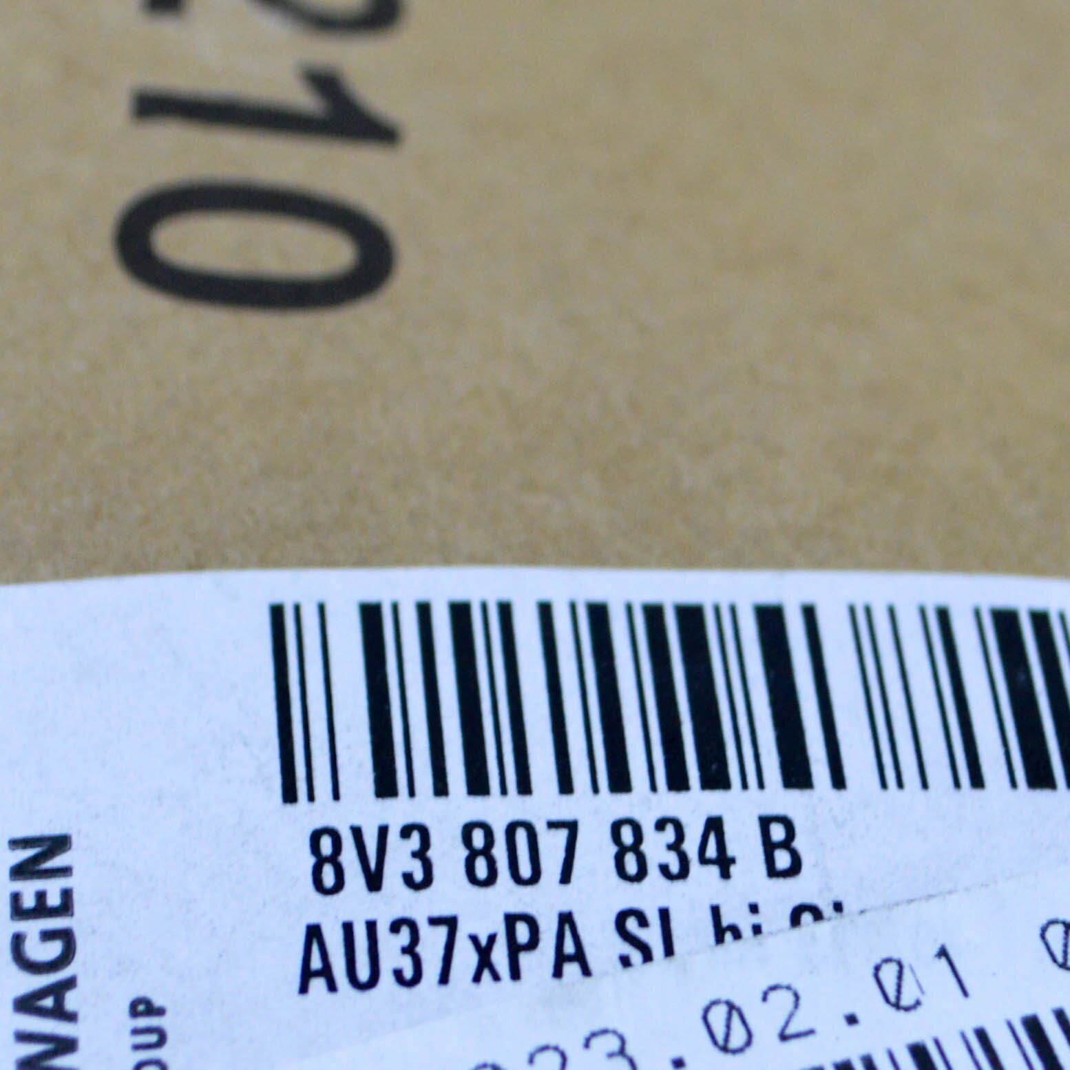 NEW AUDI A3 8V REAR BUMPER DIFFUSER INSERT GRILLE TRIM 8V3807834B ORIGINAL