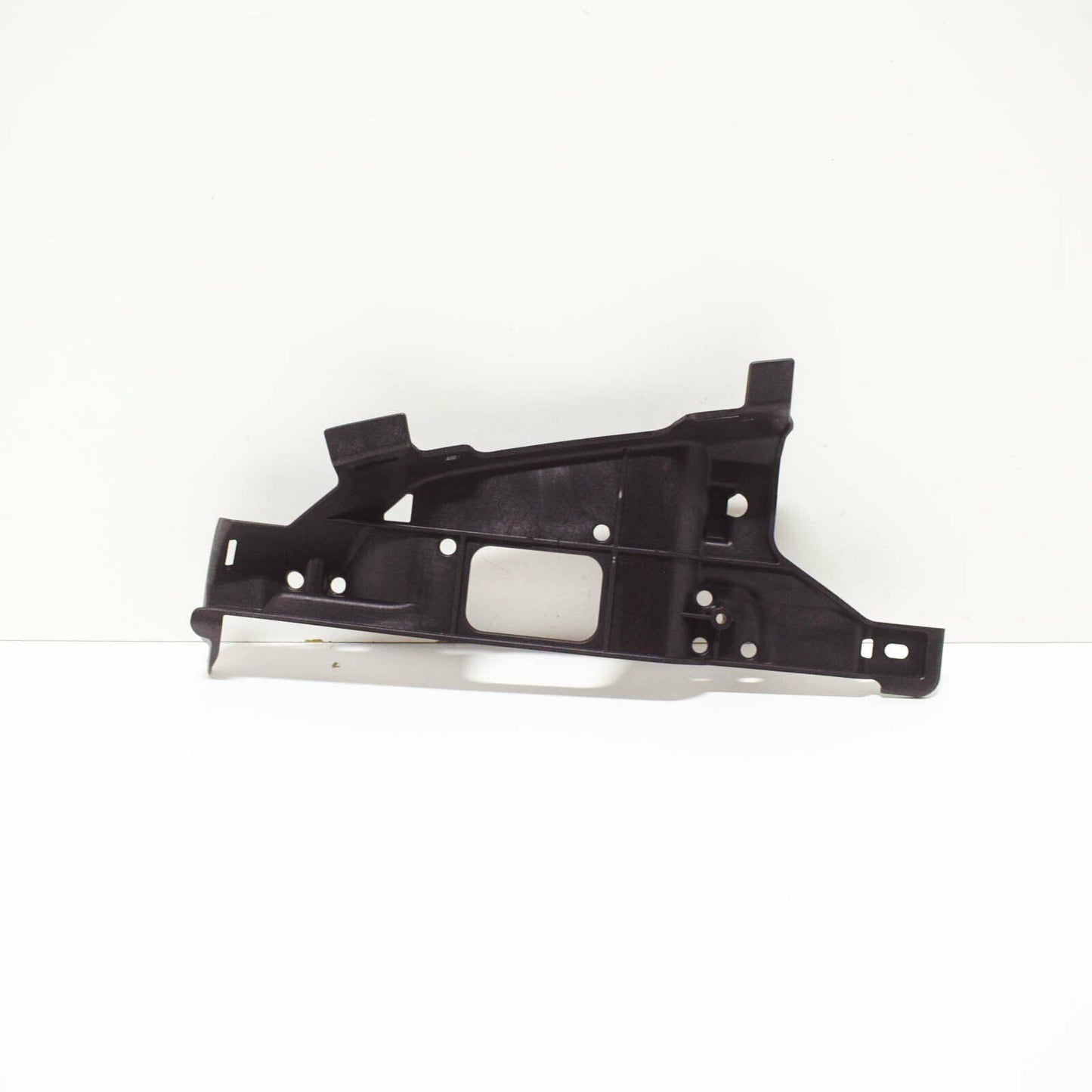 NEW MB CLS C218 REAR BUMPER RIGHT END PIPE BRACKET SUPPORT A2188852014 ORIGINAL