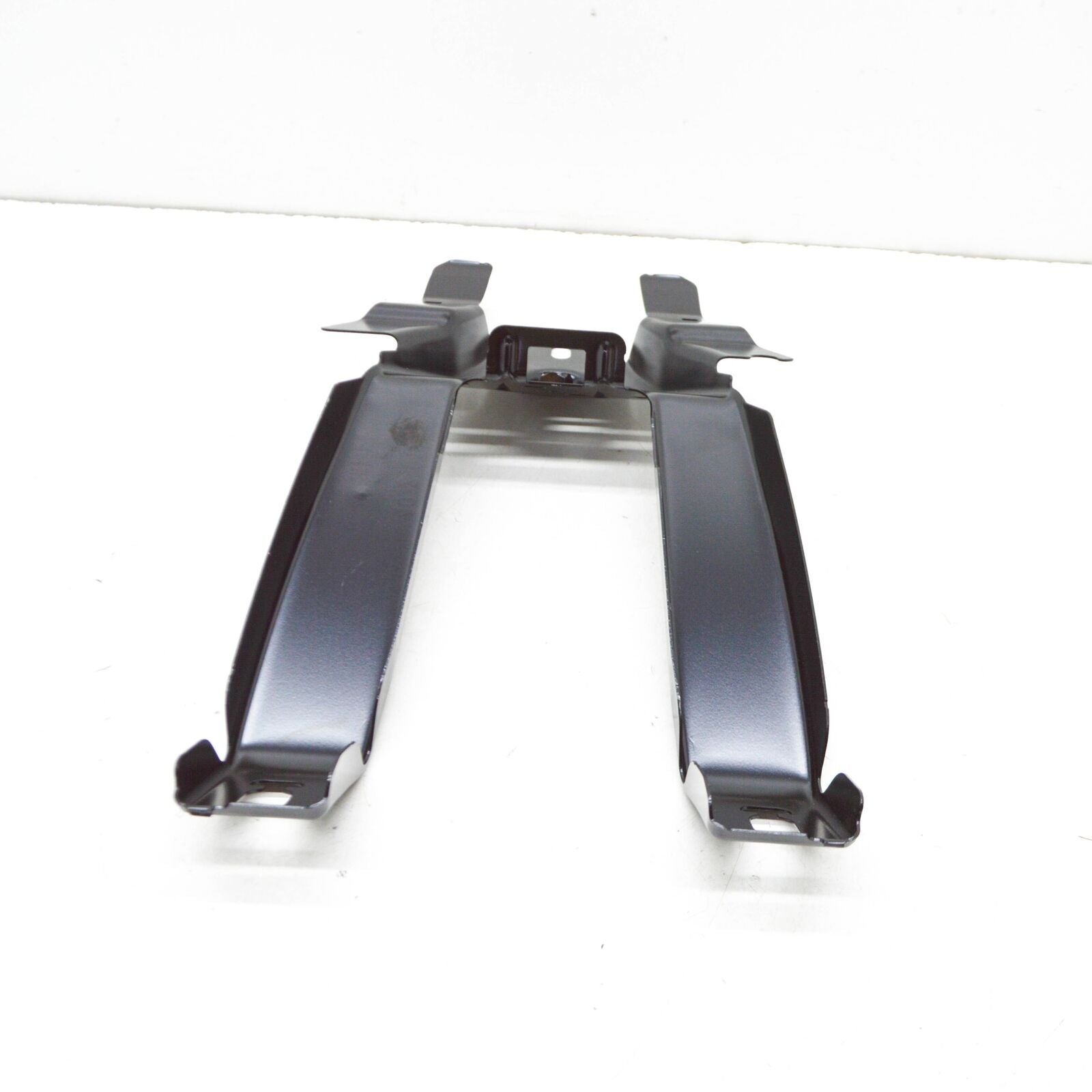 NEW VOLKSWAGEN ID.4 E21 FRONT LEFT LOCK SUPPORT CARRIER 11A805567F ORIGINAL