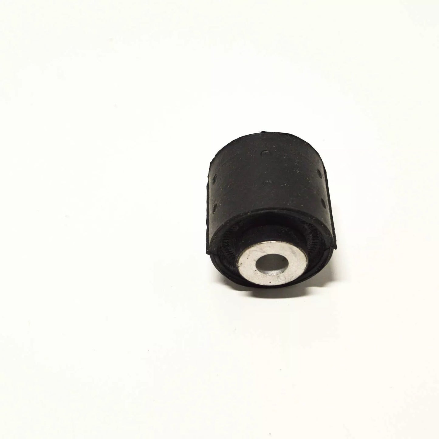 NEW BMW 3 E36 REAR SUBFRAME CENTER MOUNT 33171134871 1134871 ORIGINAL