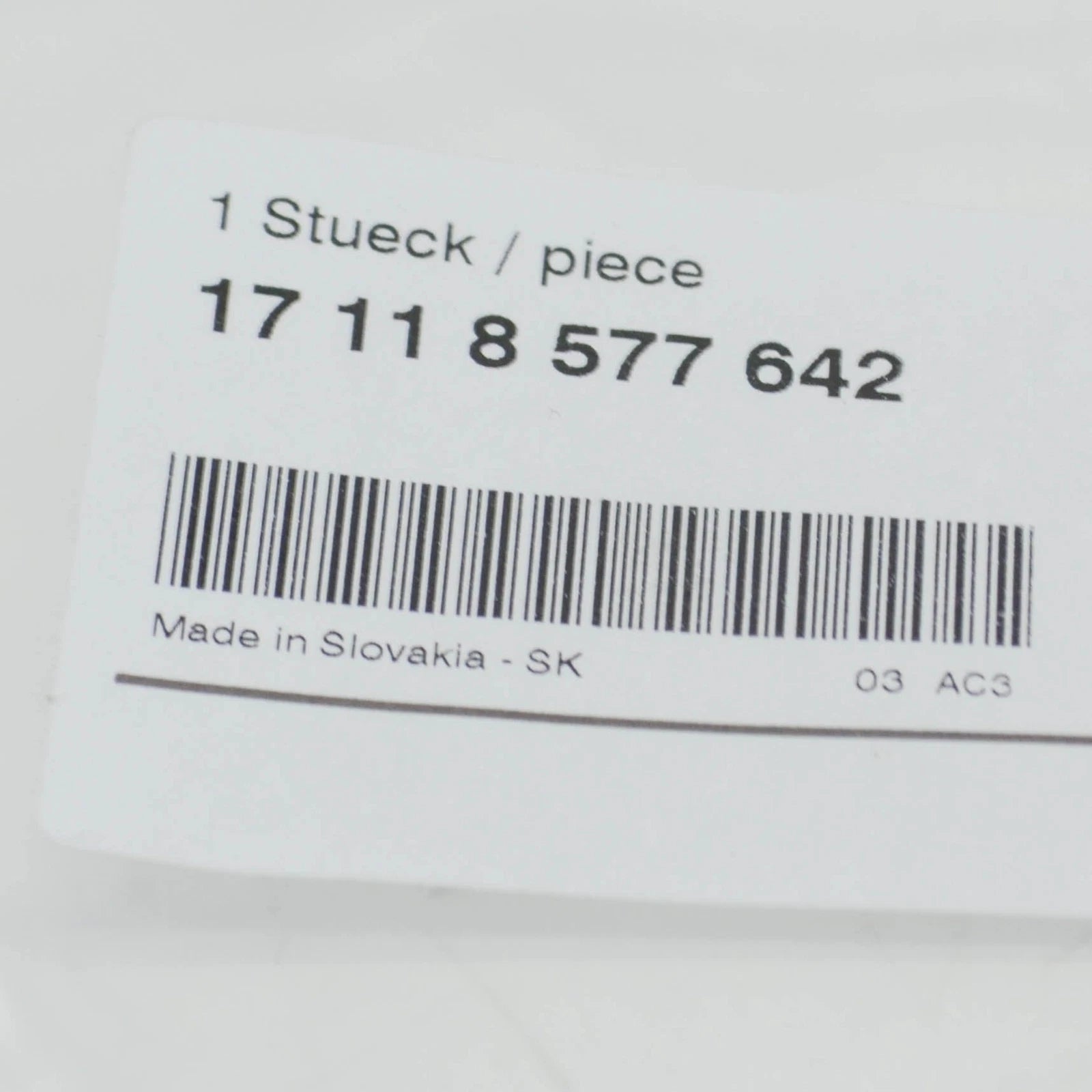 NEW BMW 7 G11 LOWER RADIATOR SEALING TRIM 17118577642 8577642 2016 ORIGINAL
