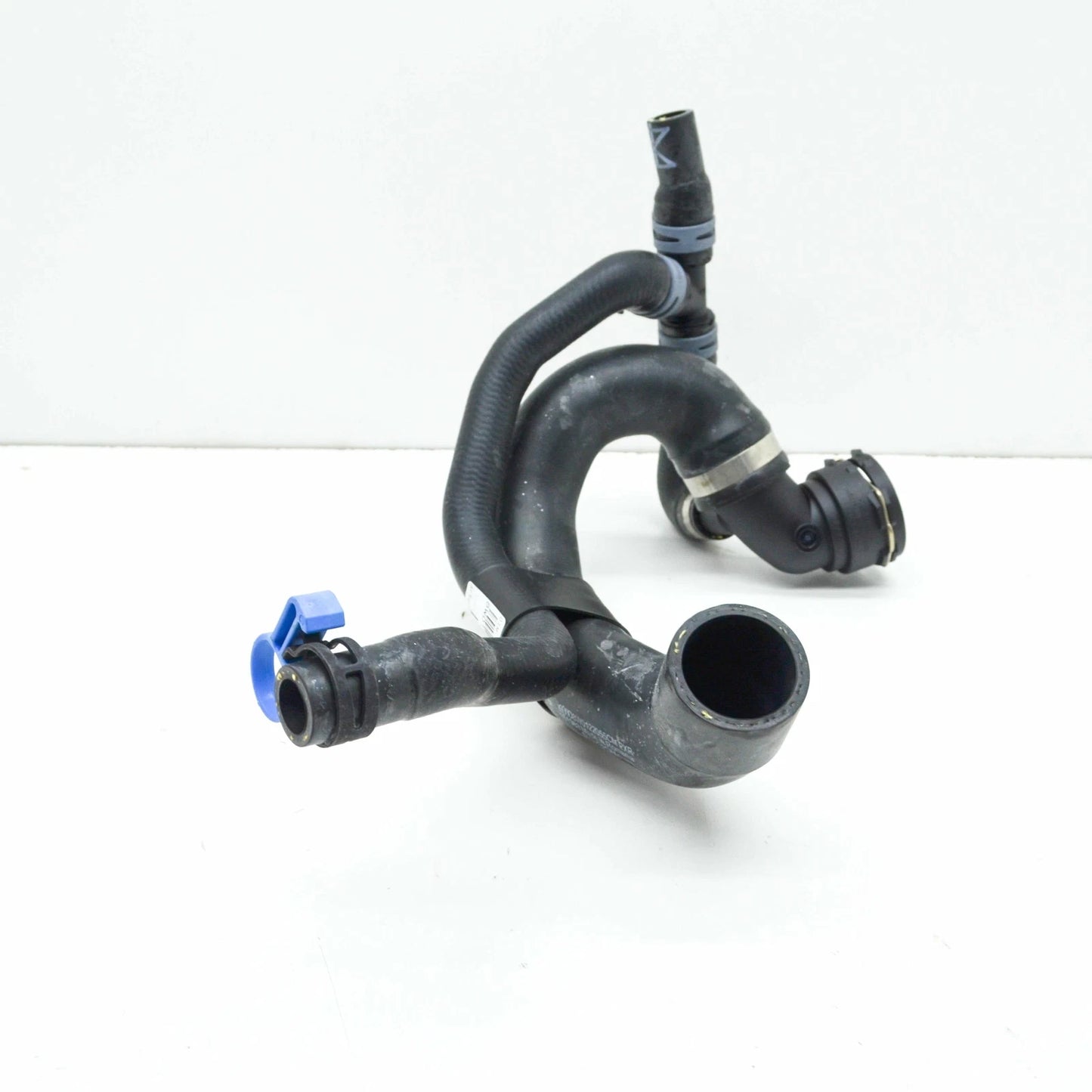 NEW AUDI A4 AVANT B9 ENGINE WATER COOLING HOSE W COUPLING 8W0122055CM