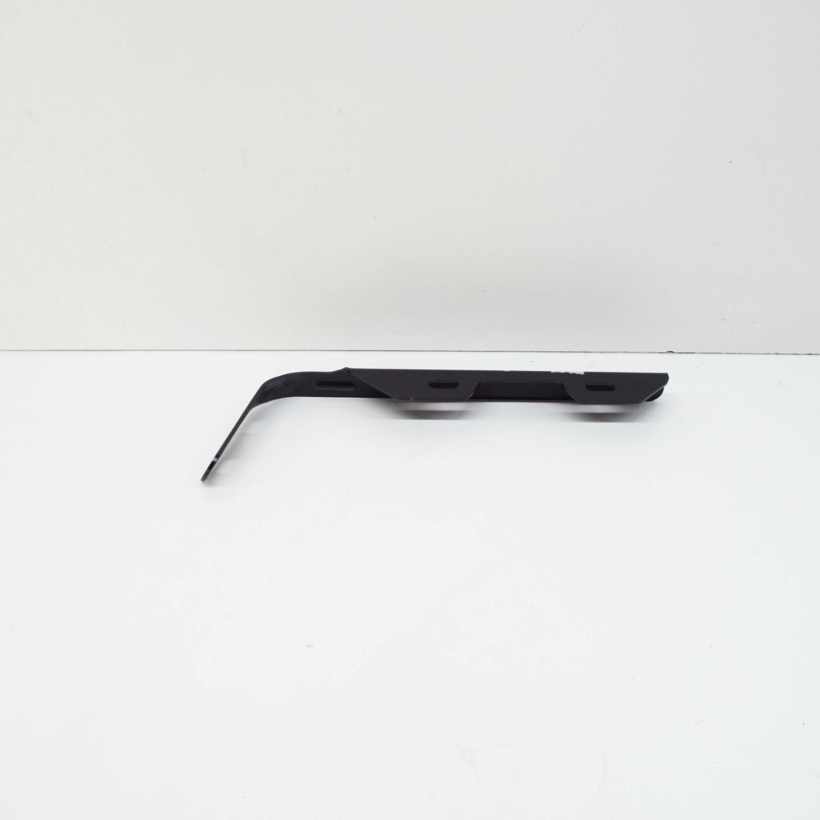 NEW MB AMG GT C190 EXHAUST SYSTEM BOTTOM RIGHT BRACKET A1904920246 ORIGINAL