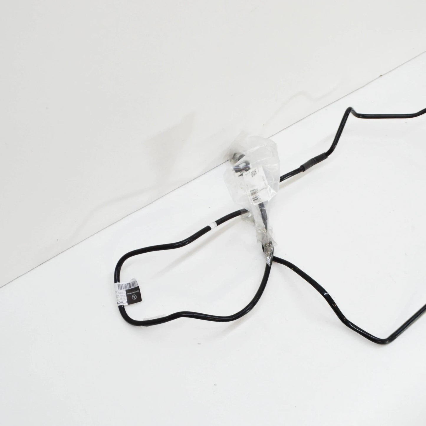 NEW MERCEDES-BENZ C COUPE C205 PURGE LINE A2054701900 ORIGINAL