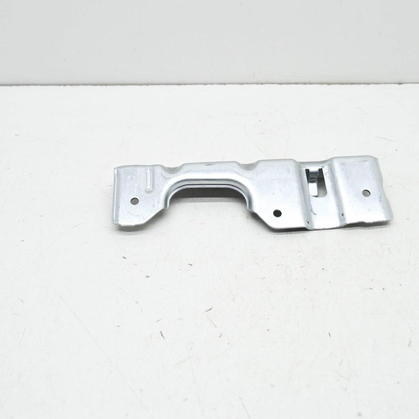 NEW VOLKSWAGEN TRANSPORTER T6 RIGHT A-PILLAR SECURING BRACKET 7H0858150A