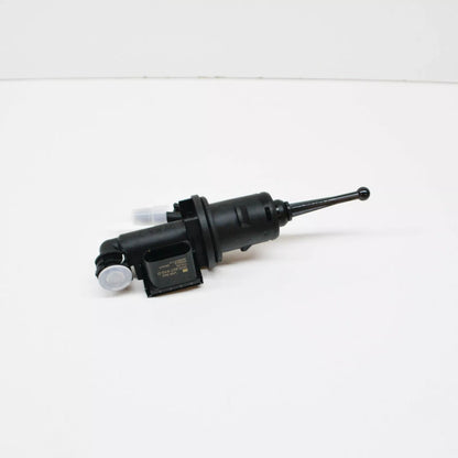 NEW VW PASSAT B6 3C2 CLUTCH MASTER CYLINDER 3C0721388P