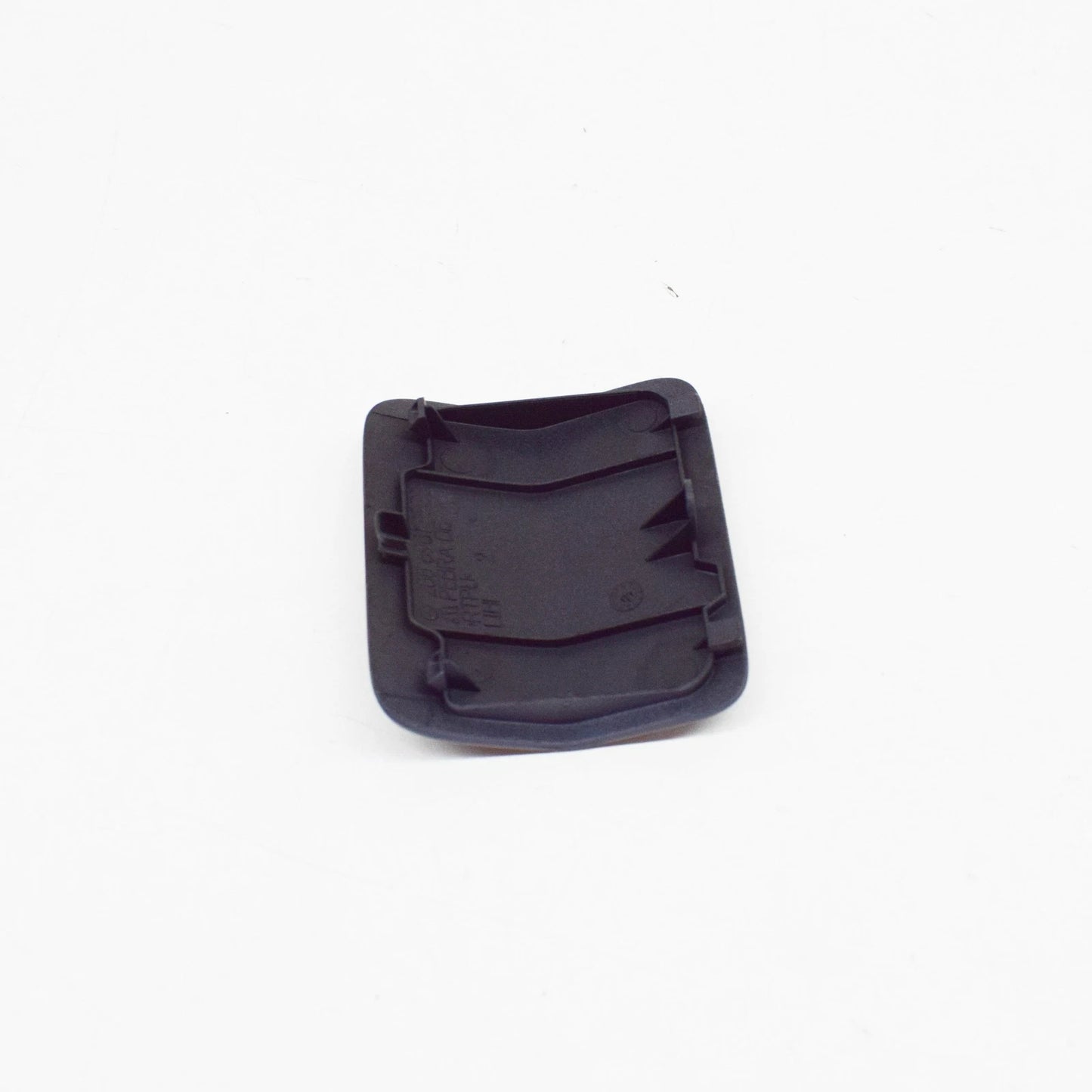 NEW MB CLK C208 REAR LEFT SIDE SKIRT JACK POINT COVER A20869839309999